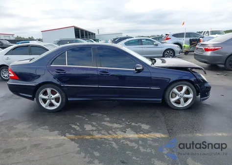 2006 Mercedes-Benz C 230 Sport z USA, uszkodzony, nr VIN WDBRF52H96A829852